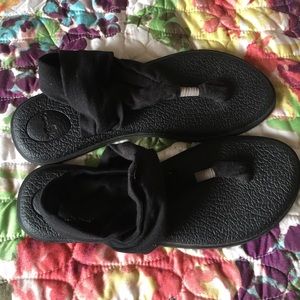 Sanuk Yoga Sandal Size 10